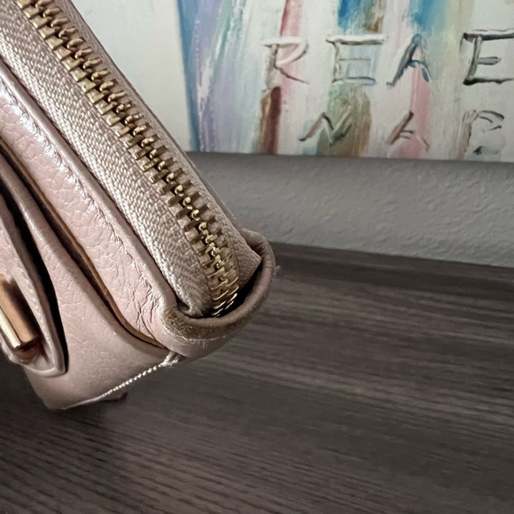 Chloe Pink Zippy Wallet - Picture 8 of 9